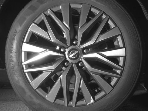 Used 2025 Nissan Altima 2.5 SV FWD image 18