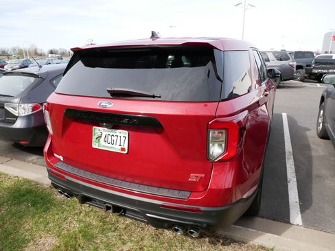 Used 2022 Ford Explorer ST AWD/4WD image 4