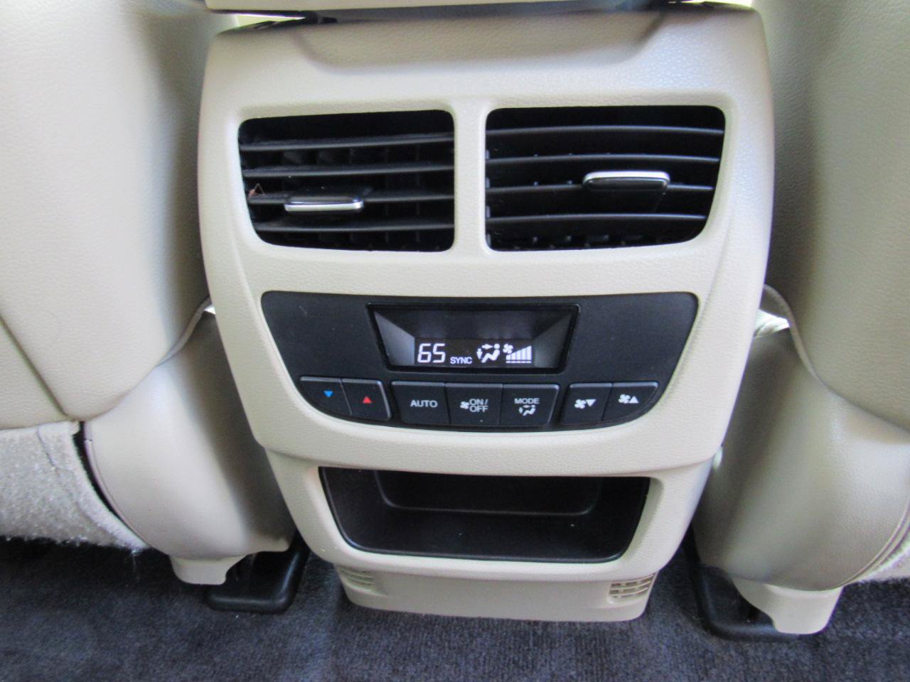 Used 2016 Acura MDX SH-AWD image 39