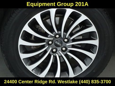 Used 2020 Lincoln Aviator Reserve w/ Class IV Trailer Tow Package image 12