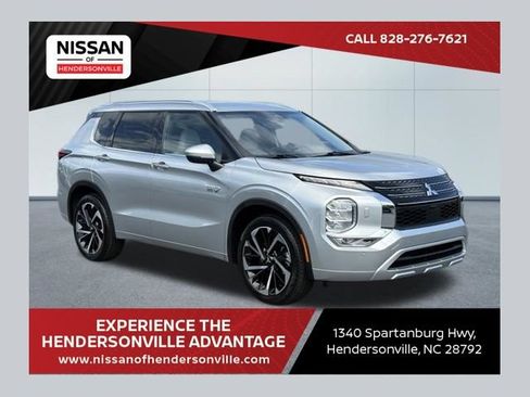 Used 2024 Mitsubishi Outlander SEL AWD/4WD image 1