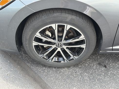 Used 2024 Volkswagen Jetta Sport FWD image 10