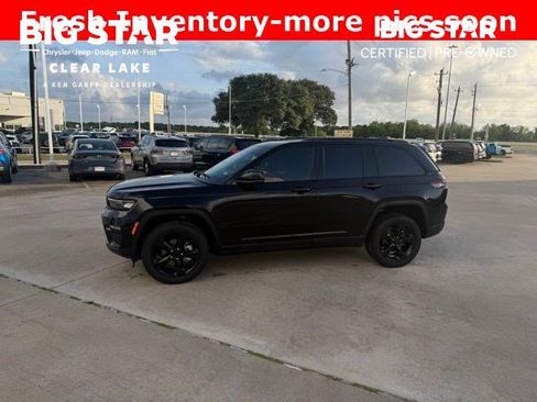 Used 2023 Jeep Grand Cherokee Limited w/ Black Appearance Package RWD image 1