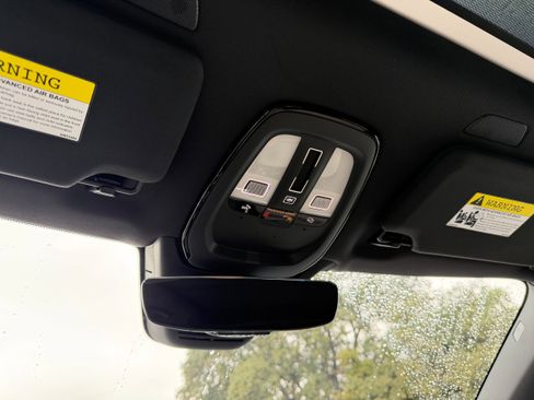 New 2026 Volvo XC90 T8 Plus image 17