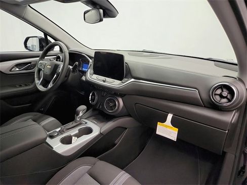 New 2026 Chevrolet Blazer LT w/ Convenience Package image 31