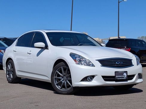 Used 2015 INFINITI Q40 AWD w/ Moonroof Package image 30