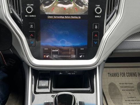 Used 2022 Subaru Outback Premium image 32