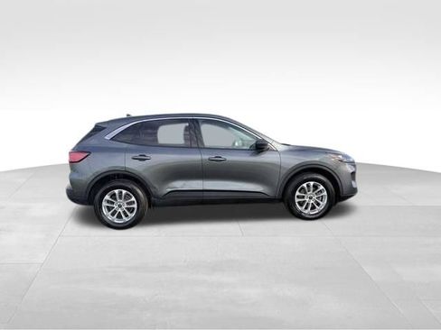 Used 2022 Ford Escape SE w/ Cold Weather Package AWD/4WD image 8