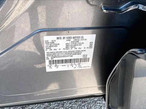 Certified 2021 Ford Edge SE FWD image 33