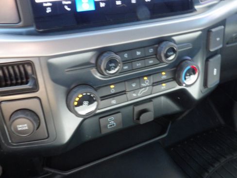 Used 2024 Ford F150 XL RWD image 27