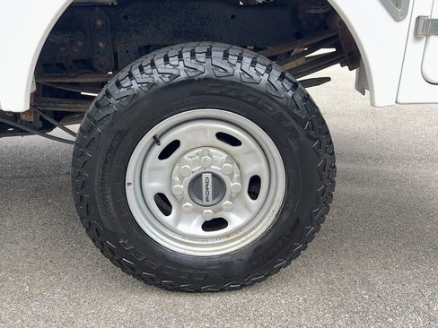 Used 2018 Ford F250 XL w/ Power Equipment Group AWD/4WD image 11