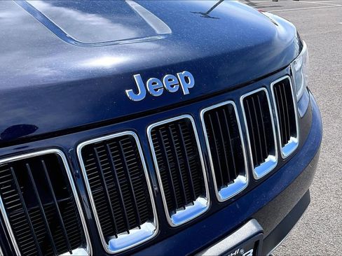 Used 2014 Jeep Grand Cherokee Limited w/ Trailer Tow Group IV AWD/4WD image 28