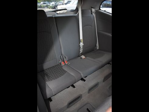 Used 2017 Chevrolet Traverse LT w/ Style and Technology Package image 29