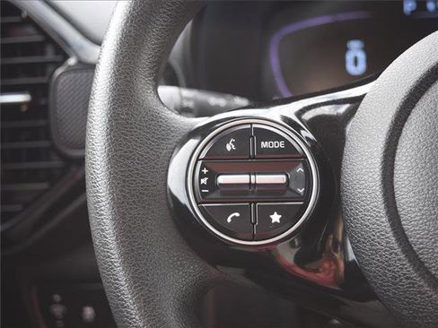 Used 2023 Kia Soul S image 10