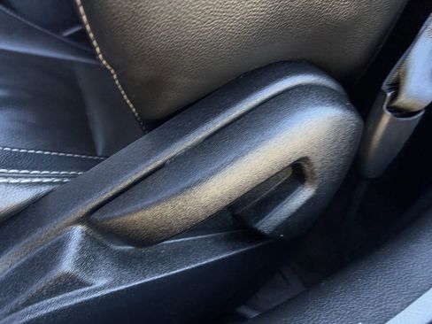 Used 2018 Ford Mustang GT Premium image 28