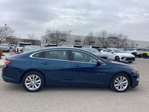 Used 2019 Chevrolet Malibu LT w/ Leather Package image 4