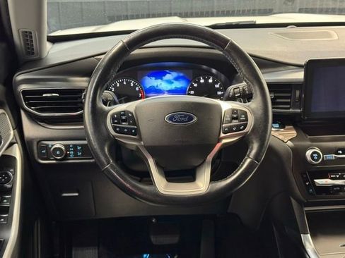Used 2020 Ford Explorer Limited w/ Class III Trailer Tow Package AWD/4WD image 7