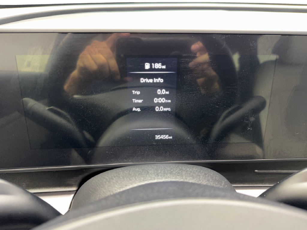 Used 2024 Kia Sportage EX FWD image 58