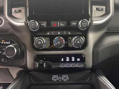 New 2026 RAM 1500 4x4 Crew Cab image 17