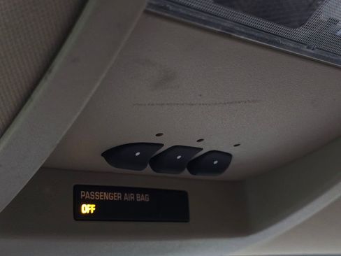 Used 2010 Chevrolet Suburban LTZ image 40