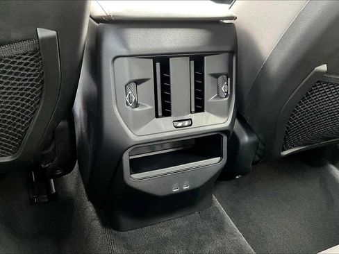 Used 2026 BMW X3 xDrive30 w/ Premium Package image 17