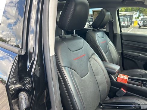 Certified 2022 Jeep Compass Trailhawk w/ Trailhawk Elite Group image 27