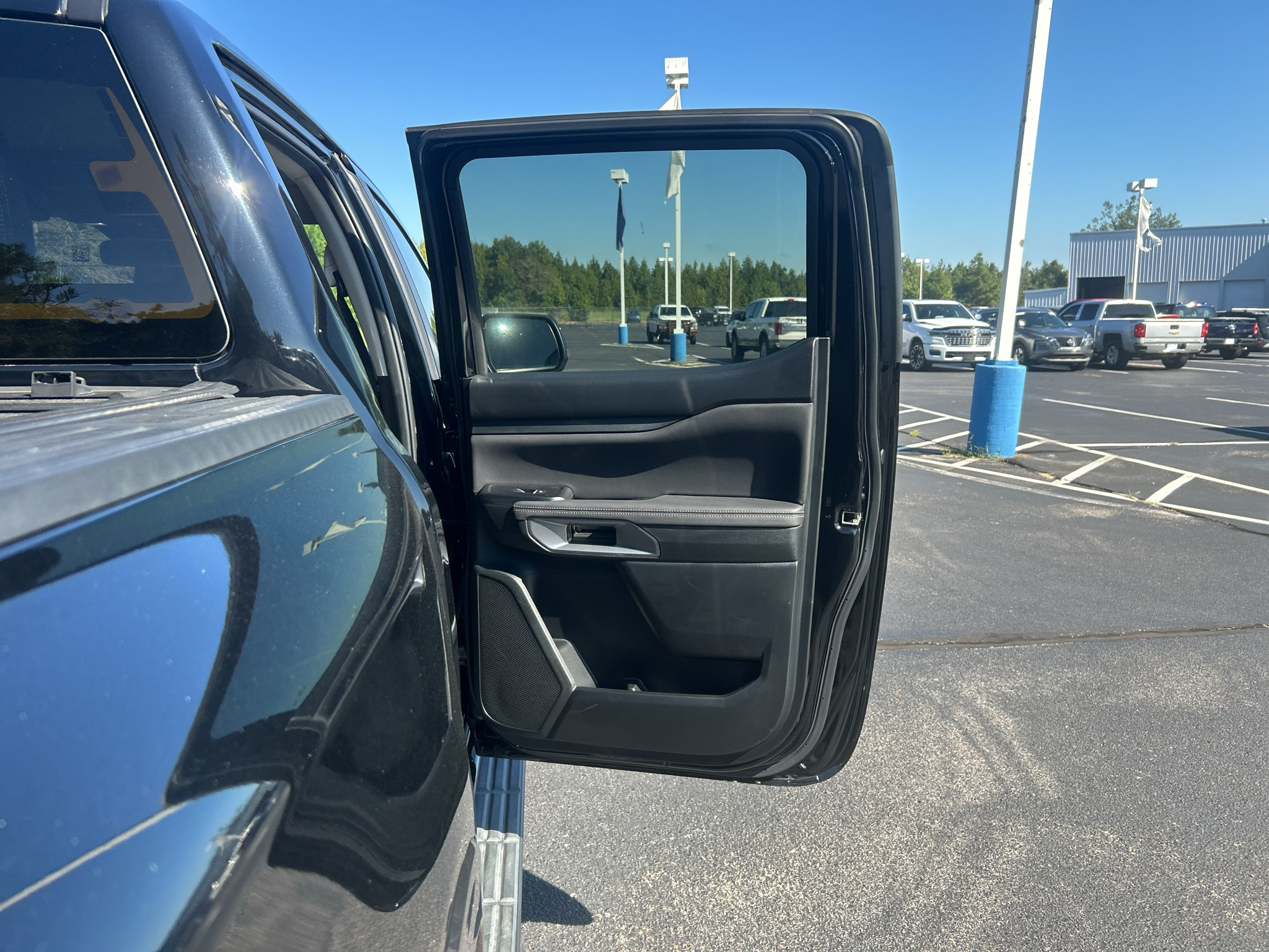 Certified 2024 Ford Ranger Lariat w/ FX4 Off-Road Package AWD/4WD image 19