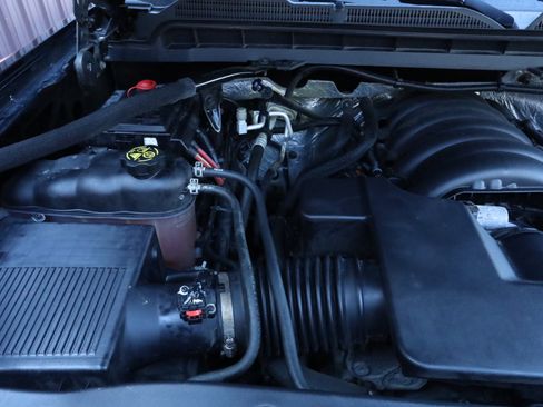 Used 2018 Chevrolet Silverado 1500 LT w/ All Star Edition image 46