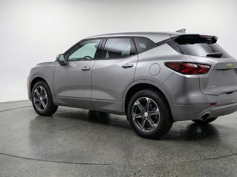 Used 2025 Chevrolet Blazer LT FWD image 6