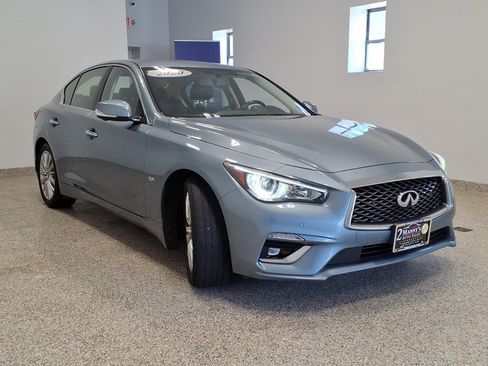 Used 2020 INFINITI Q50 Luxe w/ Essential Package (3.0T Luxe) AWD/4WD image 3