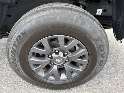 Certified 2023 Toyota Tacoma SR5 w/ Technology Package image 32