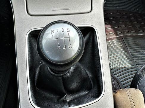 Used 2015 Nissan Sentra S FWD image 11
