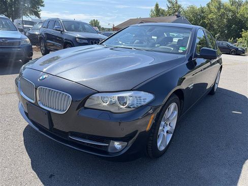 Used 2012 BMW 550i xDrive Sedan AWD/4WD image 2