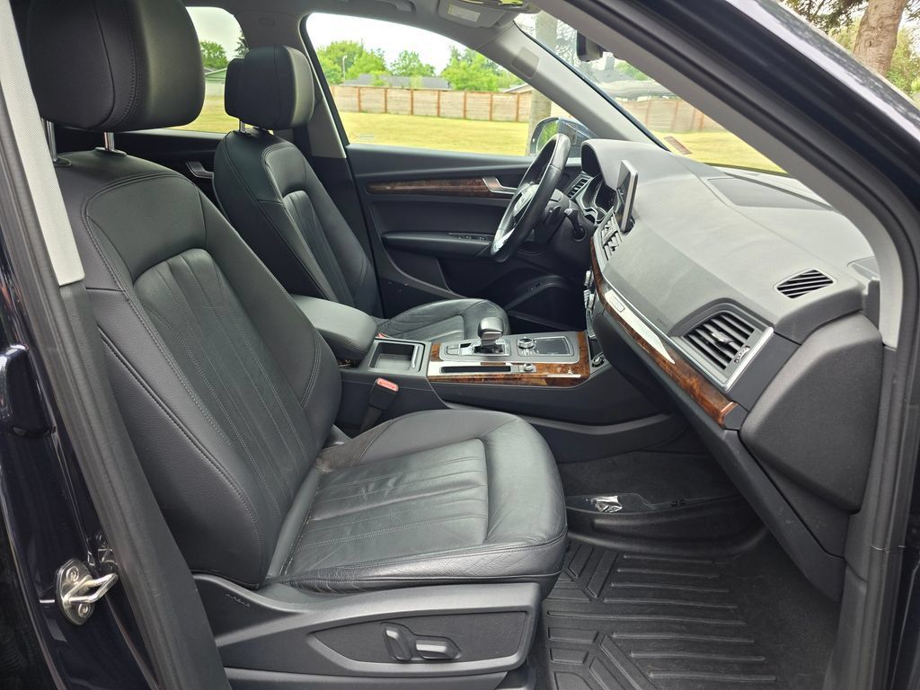 Used 2018 Audi Q5 Prestige w/ Premium Plus Package AWD/4WD image 20