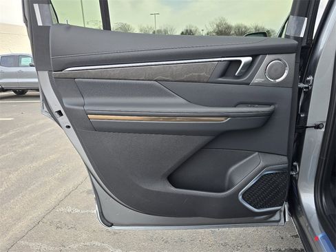 New 2026 Buick Enclave Avenir w/ Super Cruise Package image 24