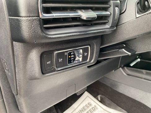 Used 2022 Lincoln Corsair AWD w/ Premium Package image 27