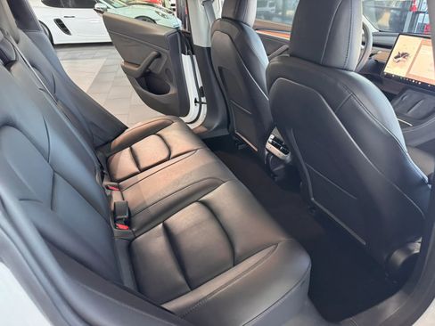 Used 2023 Tesla Model 3 Standard Range image 14