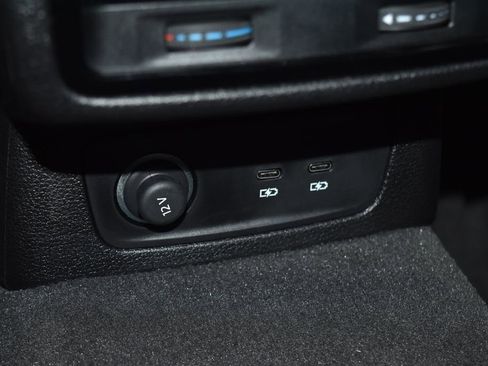 Certified 2025 Audi Q3 2.0T Premium w/ Convenience Package image 21