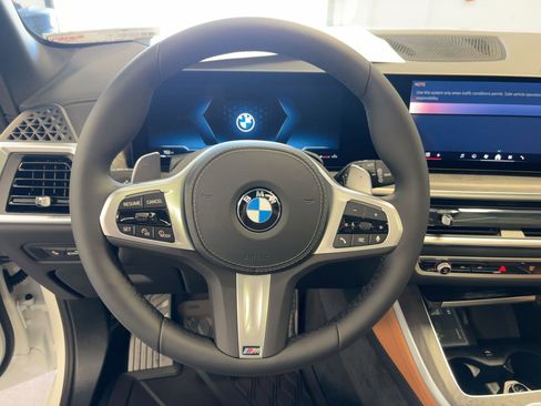 New 2026 BMW X5 sDrive40i w/ M Sport Package image 17
