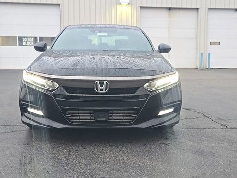 Used 2020 Honda Accord Sport image 2