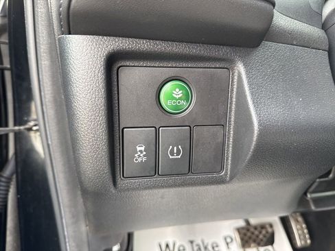 Used 2019 Honda HR-V Sport image 18