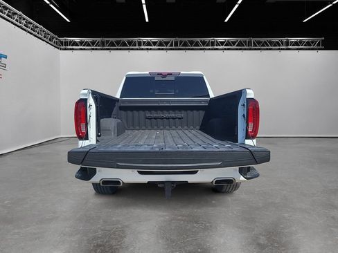 Used 2023 GMC Sierra 1500 Denali w/ Technology Package AWD/4WD image 23