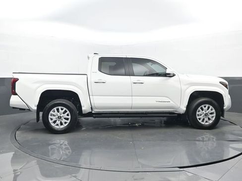 Used 2025 Toyota Tacoma SR5 RWD image 2