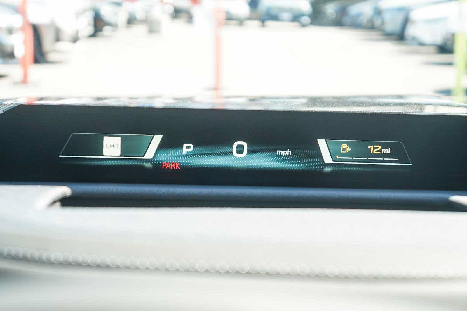 New 2027 BMW 740i RWD image 26