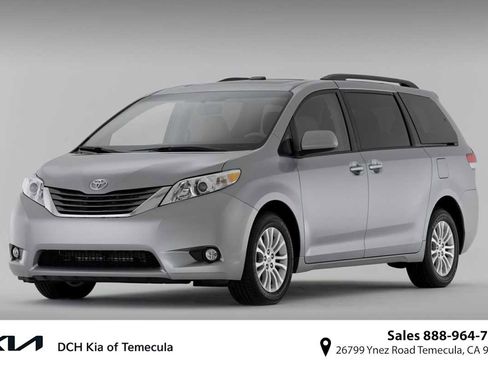Used 2014 Toyota Sienna XLE w/ Entertainment Package image 1