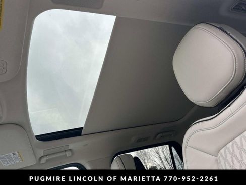 Used 2024 Lincoln Navigator Black Label image 27