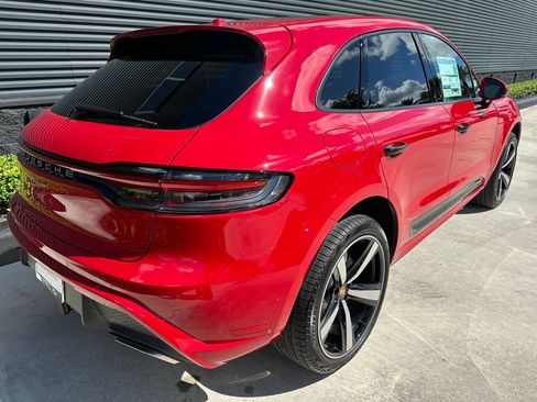 Certified 2026 Porsche Macan AWD/4WD image 10