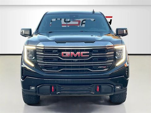Used 2024 GMC Sierra 1500 AT4 w/ Technology Package image 2