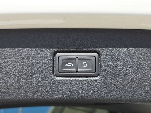 Used 2020 Audi Q7 2.0T Premium image 18