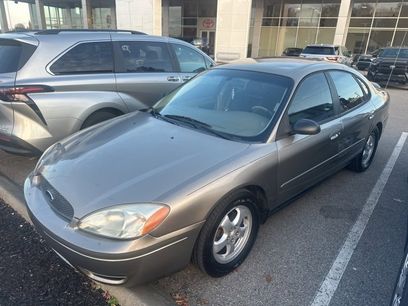 Used 2004 Ford Taurus SES